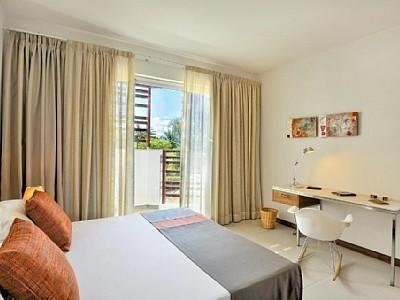So Beach Villa In Situ Roches Noires Номер фото