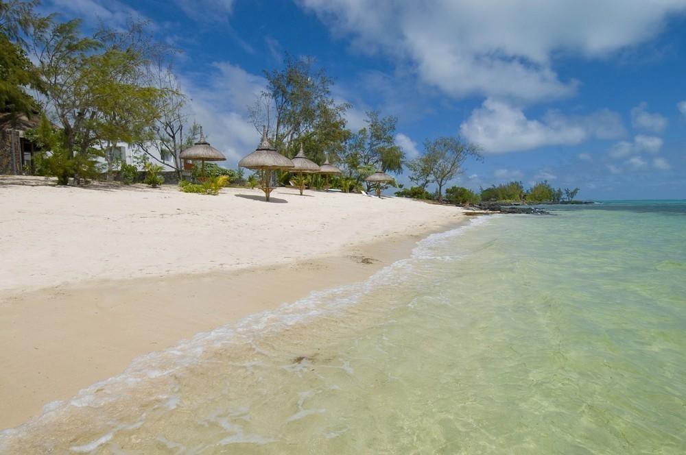 So Beach Villa In Situ Roches Noires Номер фото